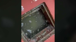 Salla e boksit në Pallatin e Rinisë vërshon nga uji
