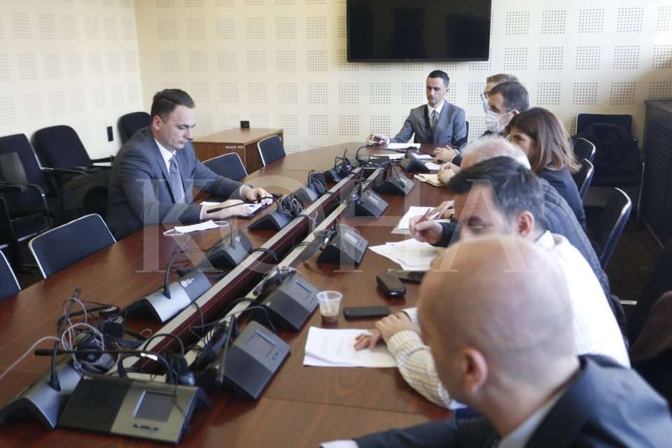 Shefi i AKI-së raporton për gjendje stabile të sigurisë në Kosovë