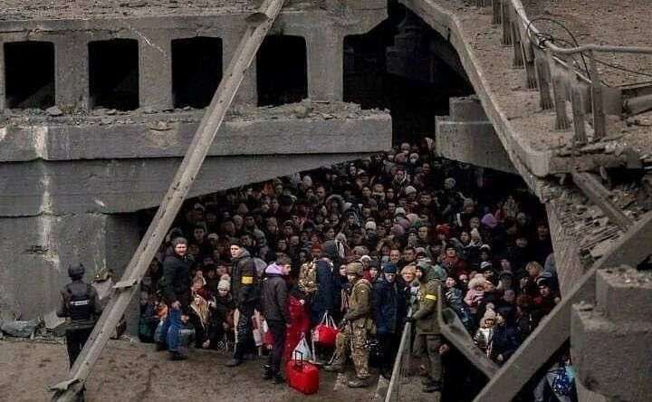 Raportohet për bombardim të një korridori të evakuimit në afërsi të Kievit