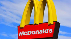 McDonald’s i mbyll restorantet në Rusi por vazhdon t’i paguajë 62 mijë punëtorët rusë