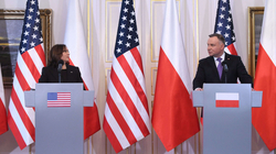 Harris thotë se vizita në Varshavë është një shenjë e angazhimit të SHBA ndaj NATO-s