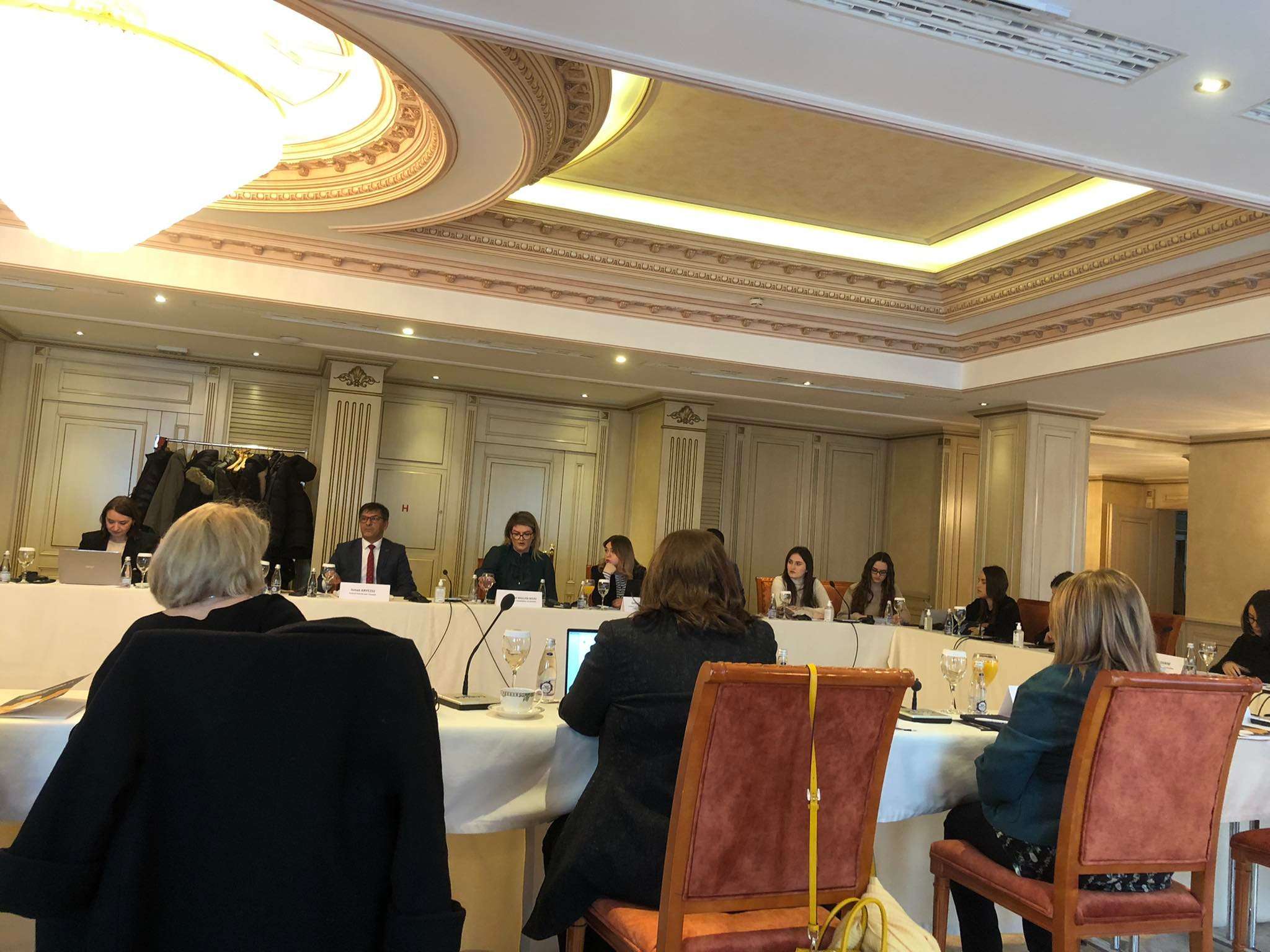 Konsiderohet se shkarkimi i Qeverisë Kurti në pandemi ka krijuar krizë në Kosovë