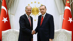 Bideni e Erdogani bisedojnë për “shqetësimin e përbashkët” - Ukrainën