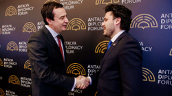 Abazoviqi pas takimit me Kurtin: E kaluara të lihet prapa, e ardhmja të ndërtohet në paqe