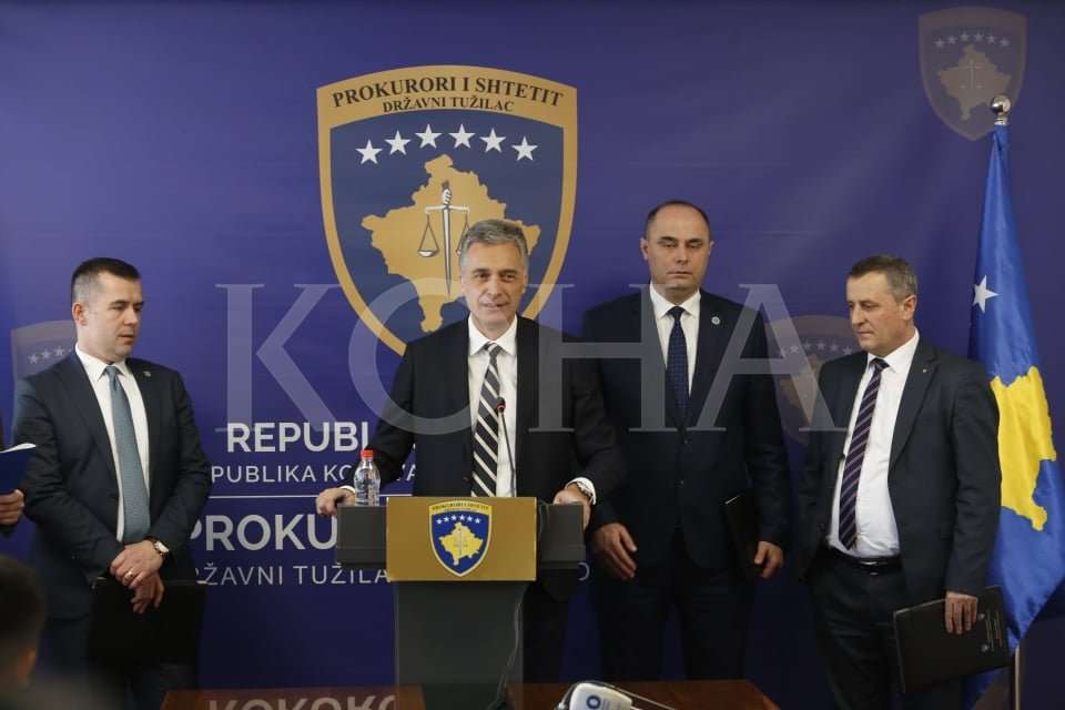 Lumezi: 68 zyrtarë të dyshuar për ryshfet, 18 ende në arrati