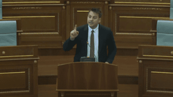 Deputeti Muja dorëzon kallëzim penal për “keqpërdorim multimilionësh” në Trepçë