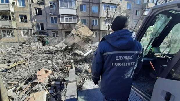 Dy të vdekur nga bombardimet në dy ndërtesa në Kharkiv