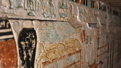 Egjipti shfaq varret e lashta të zbuluara në Saqqara