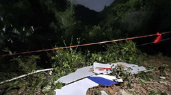 Asnjë i mbijetuar nga rënia e avionit me 132 persona në Kinë