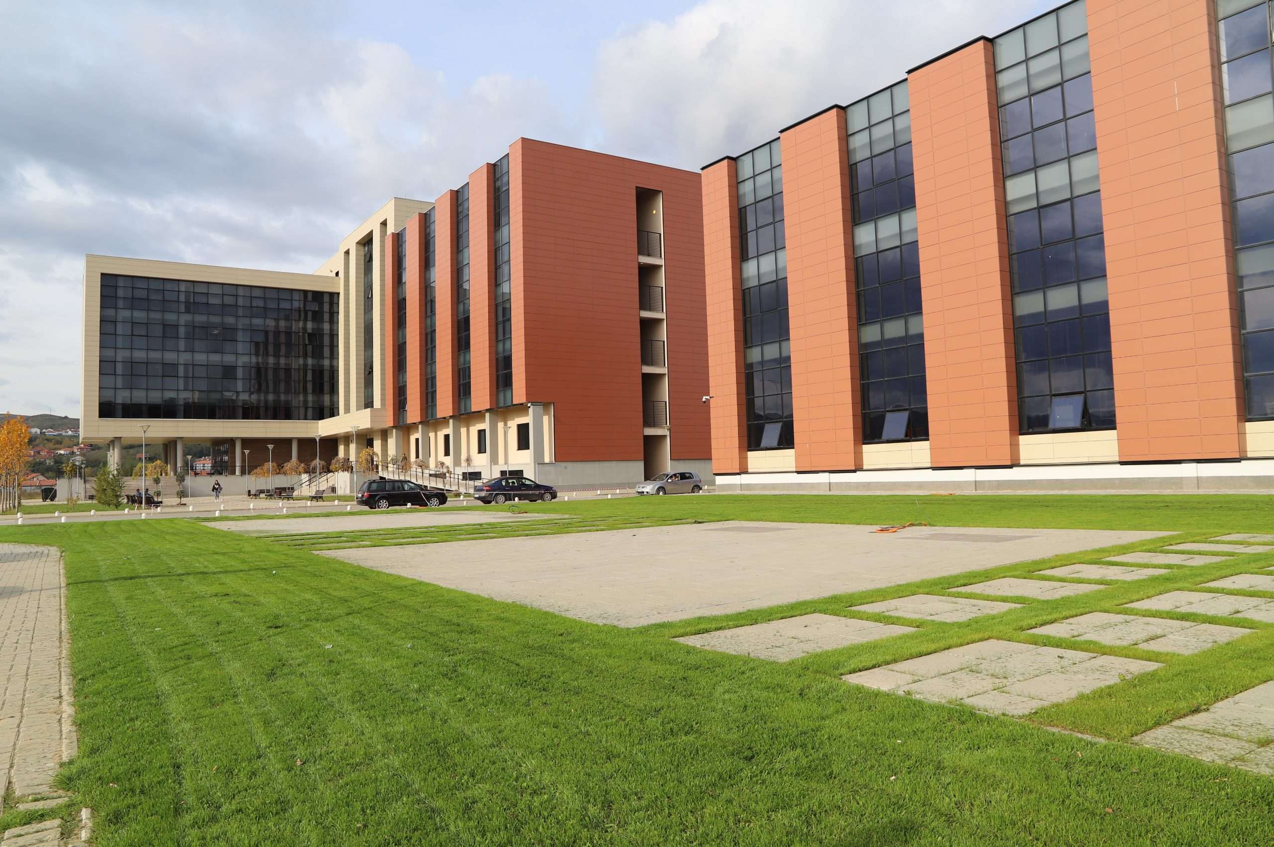 Dyshime për rrahje në Universitetin e Mitrovicës, Policia po trajton rastin