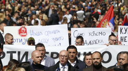 Marsh proteste në veri pas moslejimit të zgjedhjeve serbe