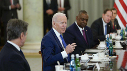 Zyrtarëve ukrainas u shtohet optimizmi pas takimit me Bidenin