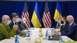 Bideni në takim sy më sy me zyrtarët ukrainas, u premton diçka