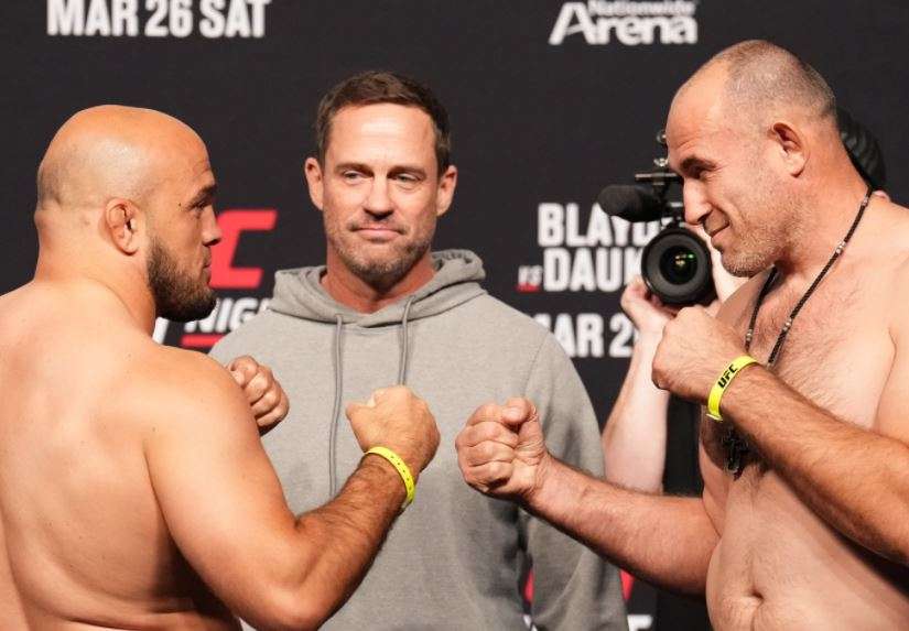 Ilir Latifi tërhiqet nga meçi me Oleinikun