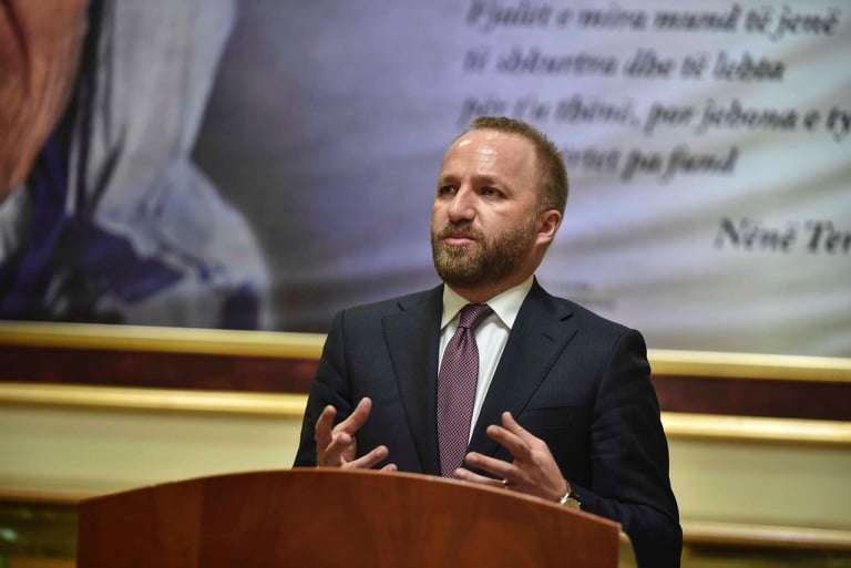 Tahiri: Vetëm në 4 muajt e fundit, 11% e popullsisë kanë kërkuar largimin nga Kosova