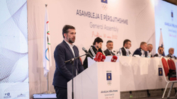 Ministri Çeku: Udhëzimi për licencimin e federatave hyn në fuqi brenda pak ditësh