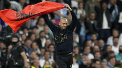 Tifozi me flamurin kuqezi ndërpret ndeshjen Real-City