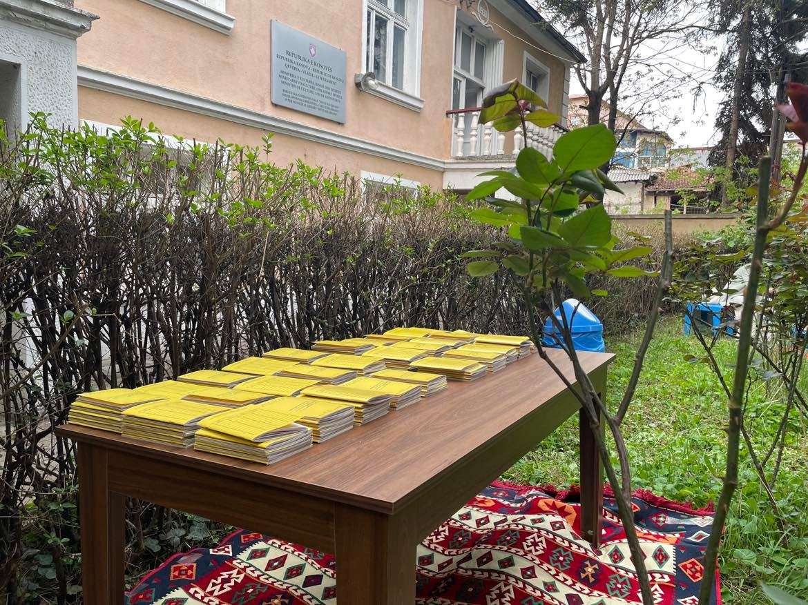 Kujtimet “rihapin” ish-bibliotekën “Hivzi Sulejmani”