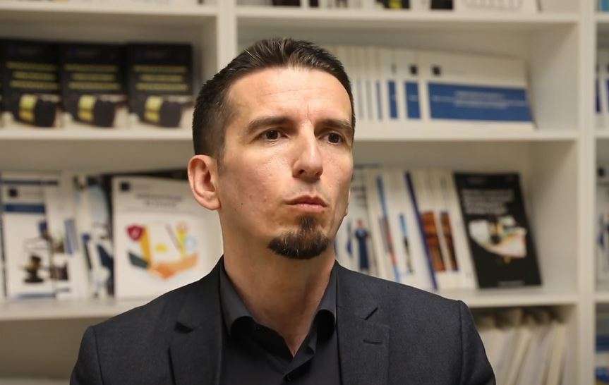 Zekaj: Në trajtimin e rasteve të vrasjeve ka mungesë të profesionalizimit