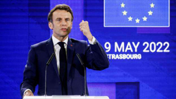 Macron: Ukraina mund t’i bashkohet BE-së për disa dekada