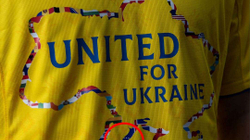Flamuri i Kosovës në fanellën e Ukrainës, reagojnë mediat serbe
