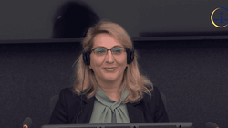 Teuta Hadri përfundon dëshminë në gjykimin ndaj Salih Mustafës në Hagë