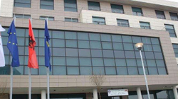 Kanoset nga kolegu zyrtarja në komunën e Skenderajt