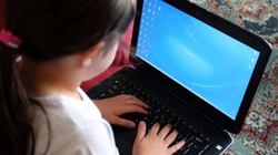 Rregullorja e BE-së për t’i mbrojtur fëmijët nga përmbajtjet në internet mund ta shkelë privatësinë