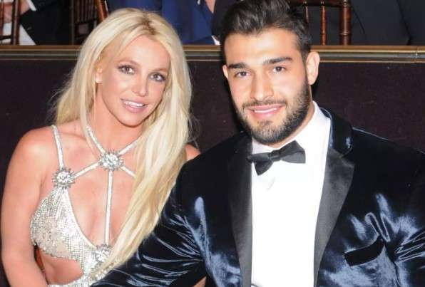 Britney Spears me Sam Asgharin