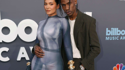 Mbrëmje familjare për çiftin Scott dhe Jenner në “Billboard Music Awards”