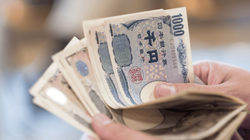 Japonezi i shpenzon në bixhoz online paratë që iu transferuan gabimisht
