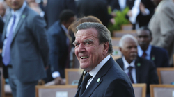 Partia gjermane në pushtet nis procedurën për përjashtimin e mikut të Putinit, Schroeder