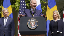 Bideni lavdëron Finlandën e Suedinë për bashkëpunimin në Kosovë