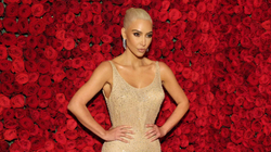 Disenjatori thotë se ishte gabim i madh që Kim Kardashian veshi fustanin e Marilyn Monroes
