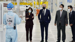 Bideni viziton kompanitë e teknologjisë në Kore të Jugut