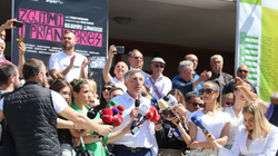 Sot s’ka mësim në Kosovë, mësimdhënësit në protestë