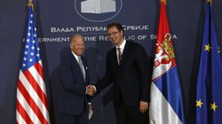 Bideni letër Vuçiqit: Veproni e bëni kompromise, shpejt normalizojini raportet me Kosovën