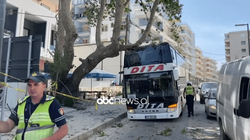 Aksidentohet autobusi i kompanisë kosovare në Vlorë