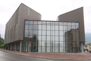 Shkolla e Muzikes ne Peje