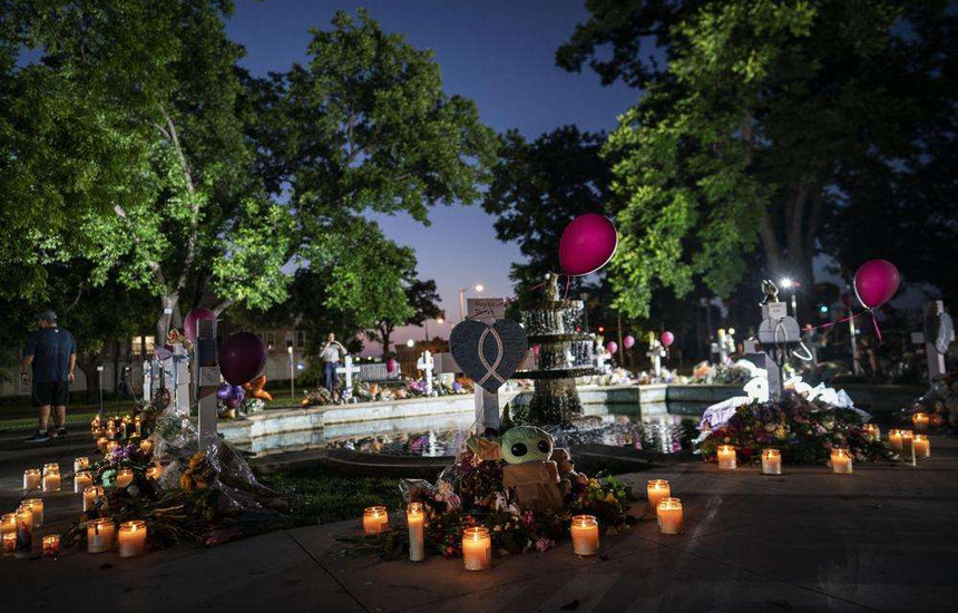 Donatori anonim paguan për funeralet e viktimave nga sulmi në shkollën në Teksas