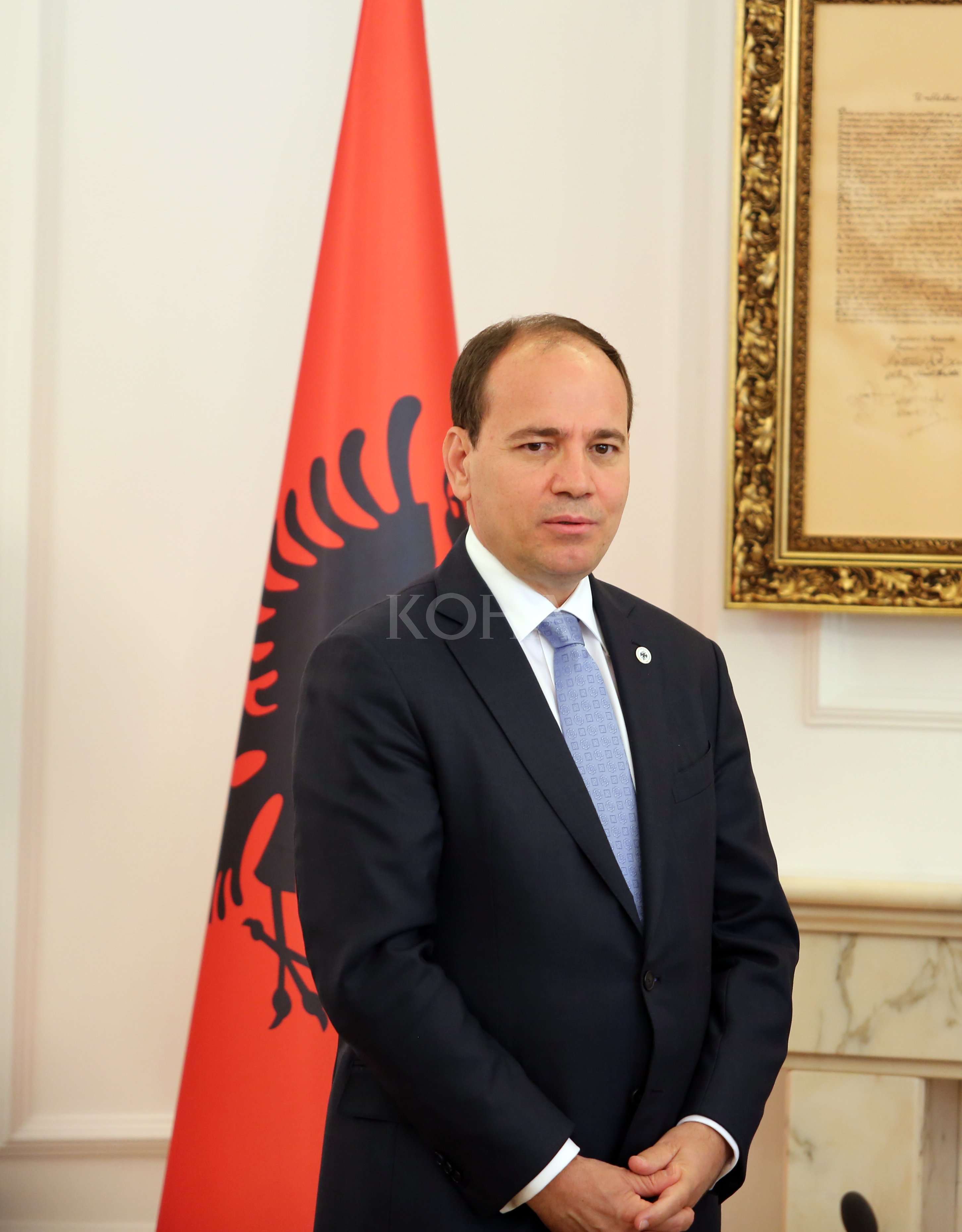 Shqipëria shpall 2 qershorin ditë zie kombëtare