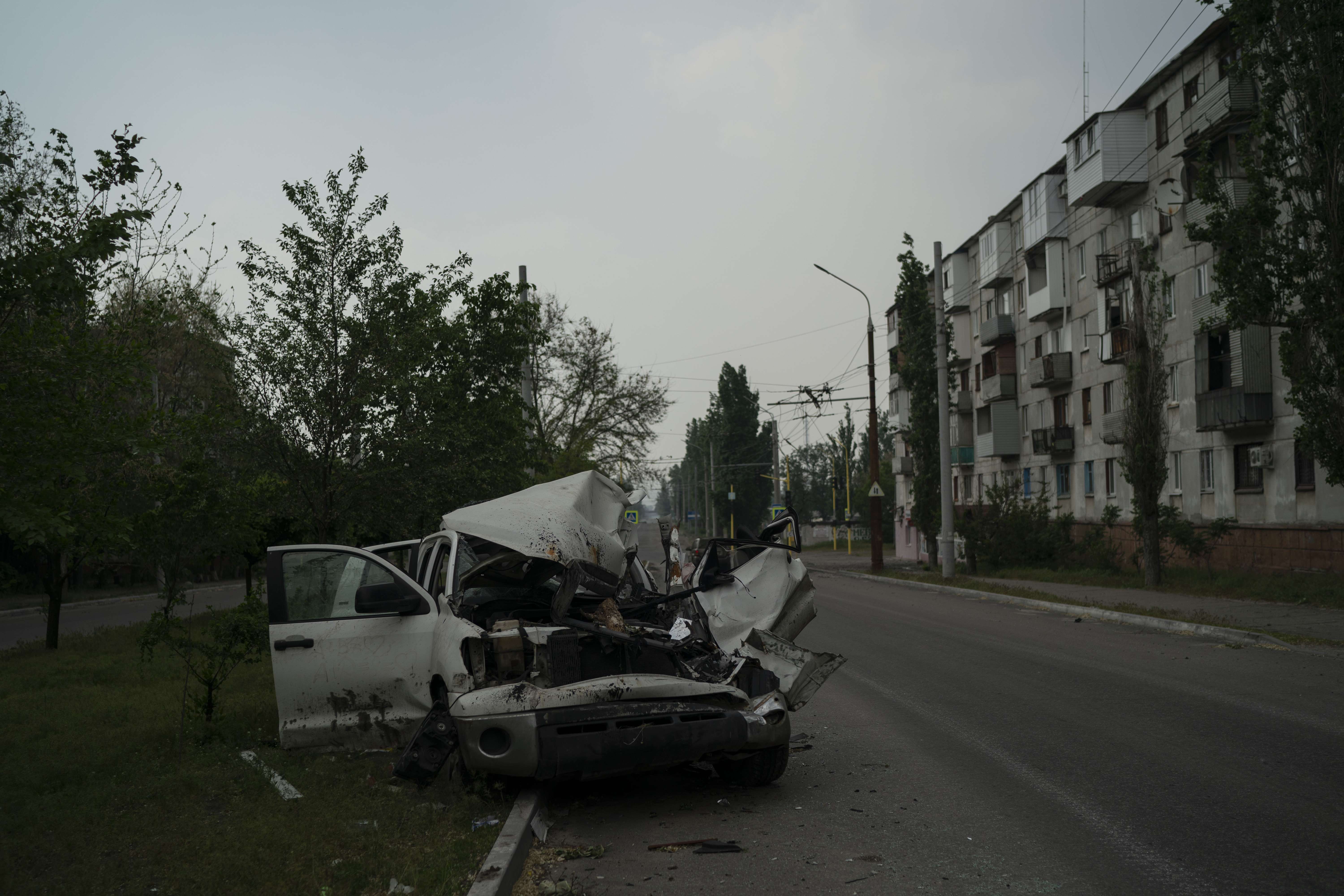 Rusët përparojnë në Severodonetsk, por qyteti mbetet nën kontrollin ukrainas