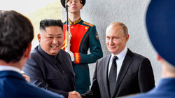 Inteligjenca amerikane: Koreja e Veriut po e ndihmon fshehurazi Rusinë