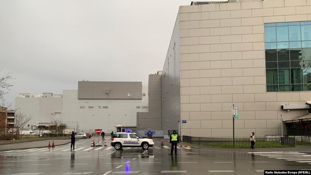 Arrestohet personi që dyshohet se planifikoi vendosjen e bombave në shkollat në Shkup