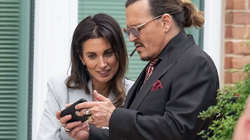 Johnny Depp ndahet nga avokatja