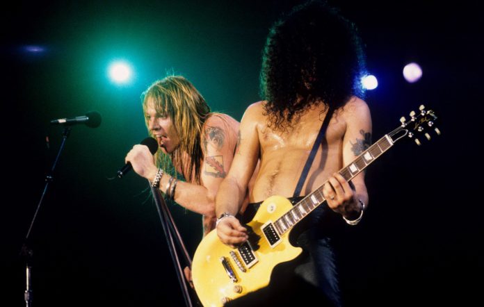 Guns N’Roses publikon “versionin 2022” të “November Rain”