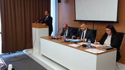 Dorëhiqen kryetarët e komunave veriore dhe asamblistët nga Lista Serbe