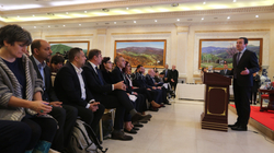Kurti: Gjendja e komuniteteve s’është e mirë, jetojnë në varfëri e diskriminohen