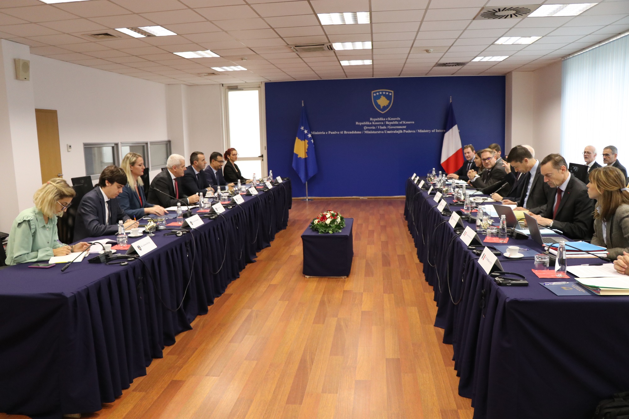 Sveçla u kërkon zyrtarëve francezë përmbylljen e procesit të liberalizimit të vizave