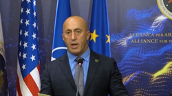 Haradinaj fton Kurtin në interpelancë për veriun